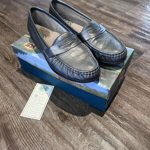 SAS Women’s Wink Penny Loafer 9 W Pewter Taupe Leather Shoes Tripad comfort USA